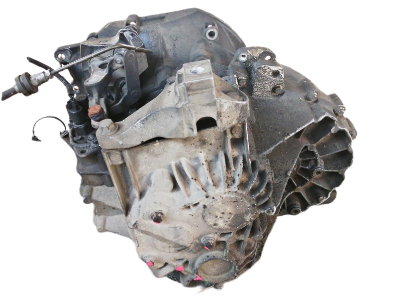 Recambio de caja cambios para volvo v50 familiar 2.0 diesel cat referencia OEM IAM 6M5R7002DA 8252196 / 6M5R7002DA 6 VELOCIDADES