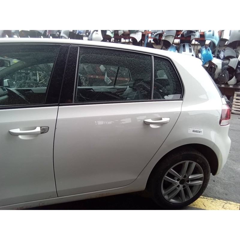 Recambio de puerta trasera izquierda para volkswagen golf vi (5k1) advance referencia OEM IAM 5K6833311  