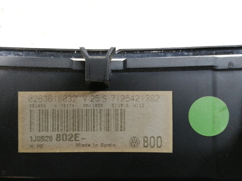 Recambio de cuadro instrumentos para volkswagen golf iv berlina (1j1) conceptline referencia OEM IAM 0263618032  