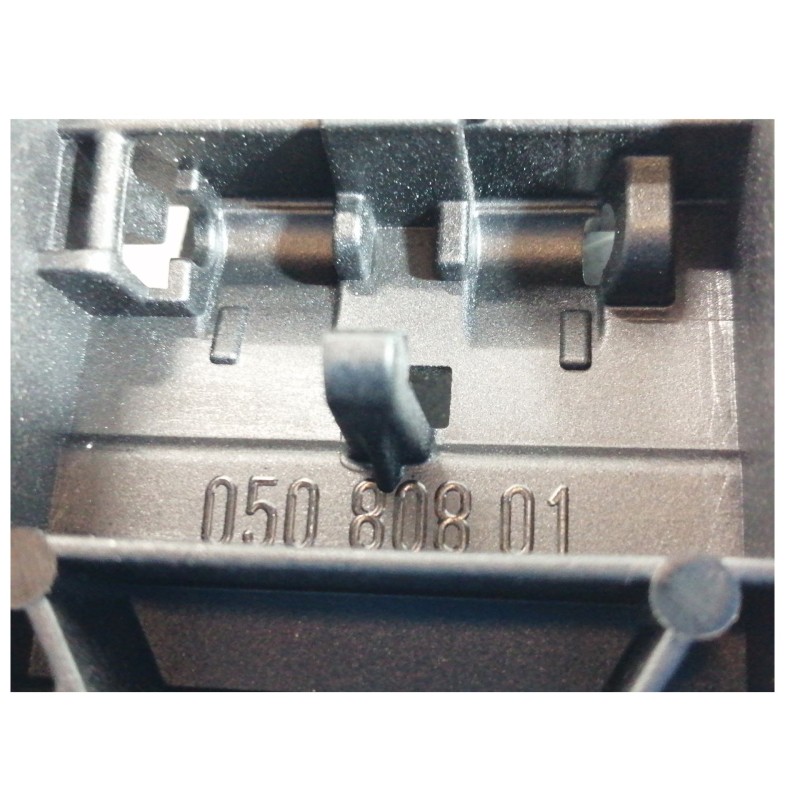 Recambio de maneta exterior delantera derecha para mercedes-benz clase gla (w156) gla 180 (156.942) referencia OEM IAM A20476016