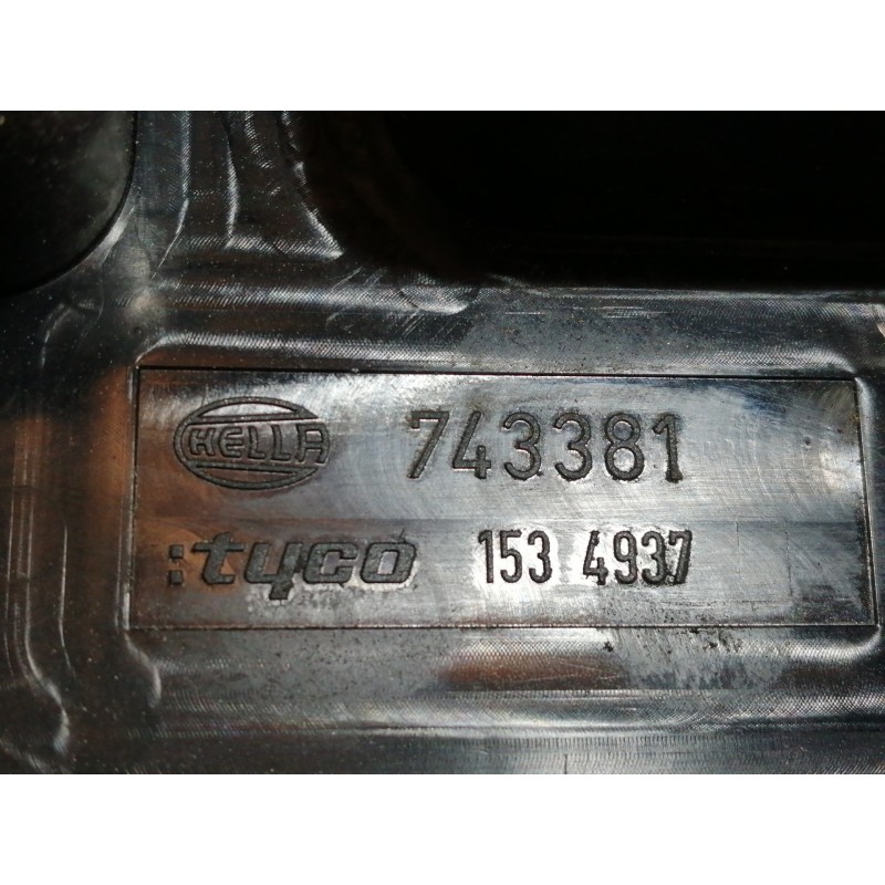 Recambio de caja reles / fusibles para opel astra h berlina cosmo referencia OEM IAM 5DK00866827 015349211 / 1534937 743381