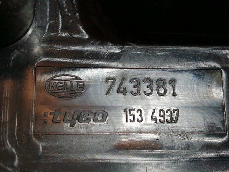 Recambio de caja reles / fusibles para opel astra h berlina cosmo referencia OEM IAM 5DK00866827 015349211 / 1534937 743381