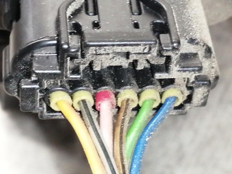 Recambio de potenciometro pedal para kia sportage drive 2wd referencia OEM IAM B1000  