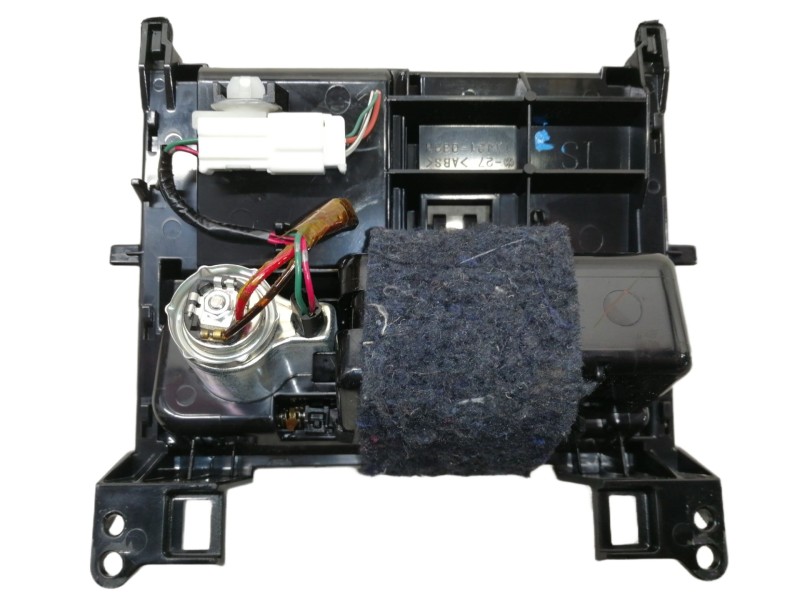 Recambio de cenicero para lexus is200 (ds2/is2) 220d referencia OEM IAM 1A421032G  