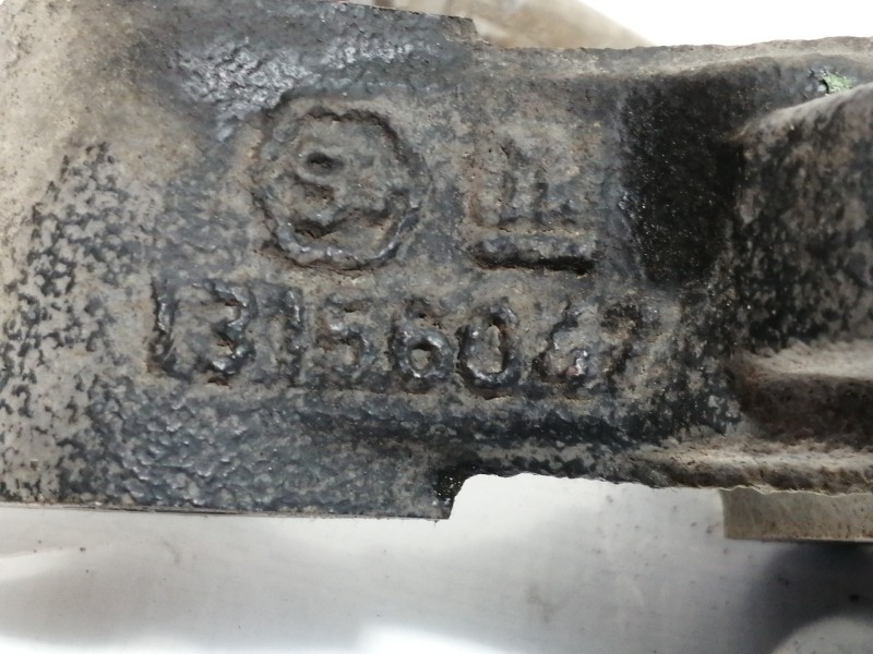 Recambio de mangueta delantera izquierda para opel astra h berlina cosmo referencia OEM IAM 13156047  