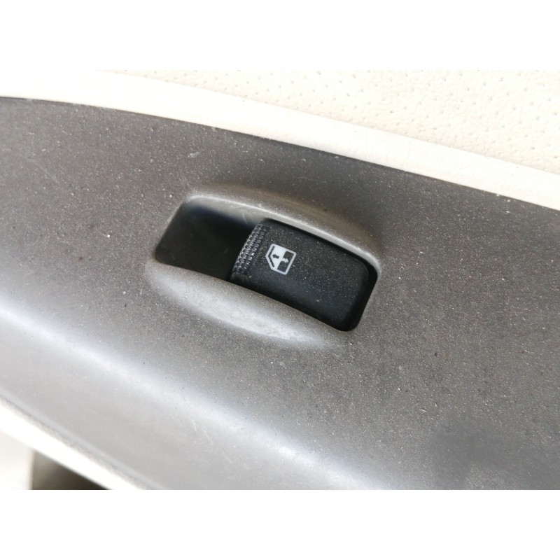 Recambio de puerta delantera derecha para hyundai tucson (jm) 2.0 crdi comfort referencia OEM IAM COMPLETA  