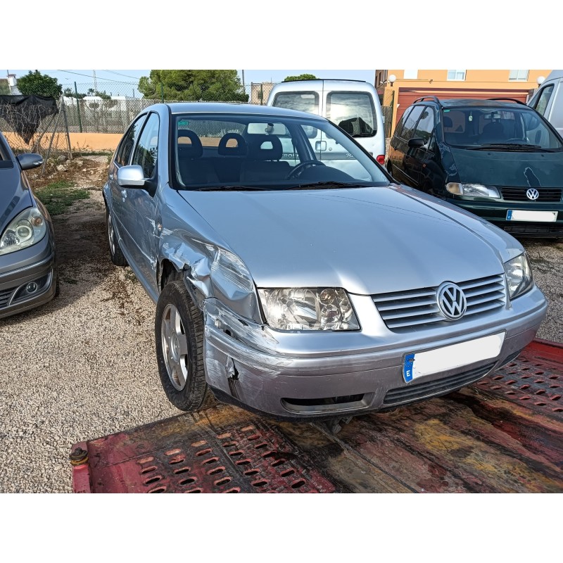 VOLKSWAGEN BORA I (1J2)