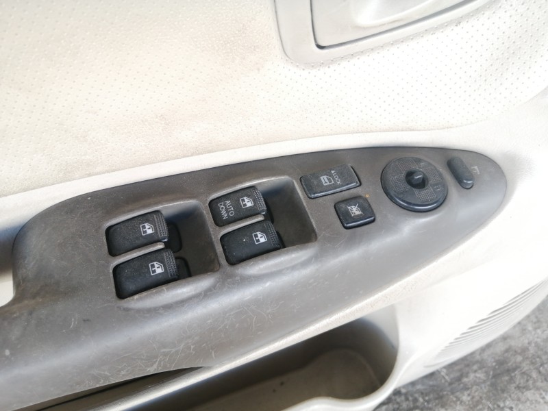 Recambio de puerta delantera izquierda para hyundai tucson (jm) 2.0 crdi comfort referencia OEM IAM COMPLETA  