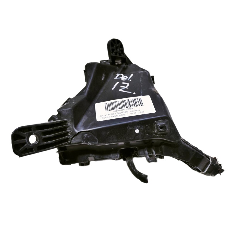 Recambio de caja reles / fusibles para toyota yaris active referencia OEM IAM 826620D100  