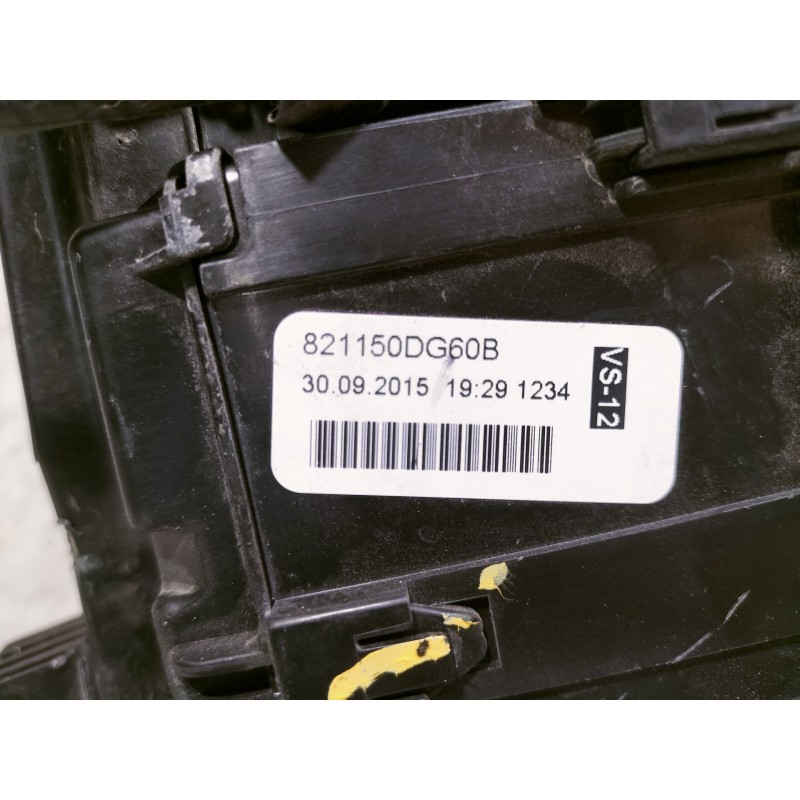 Recambio de caja reles / fusibles para toyota yaris active referencia OEM IAM 826620D100  