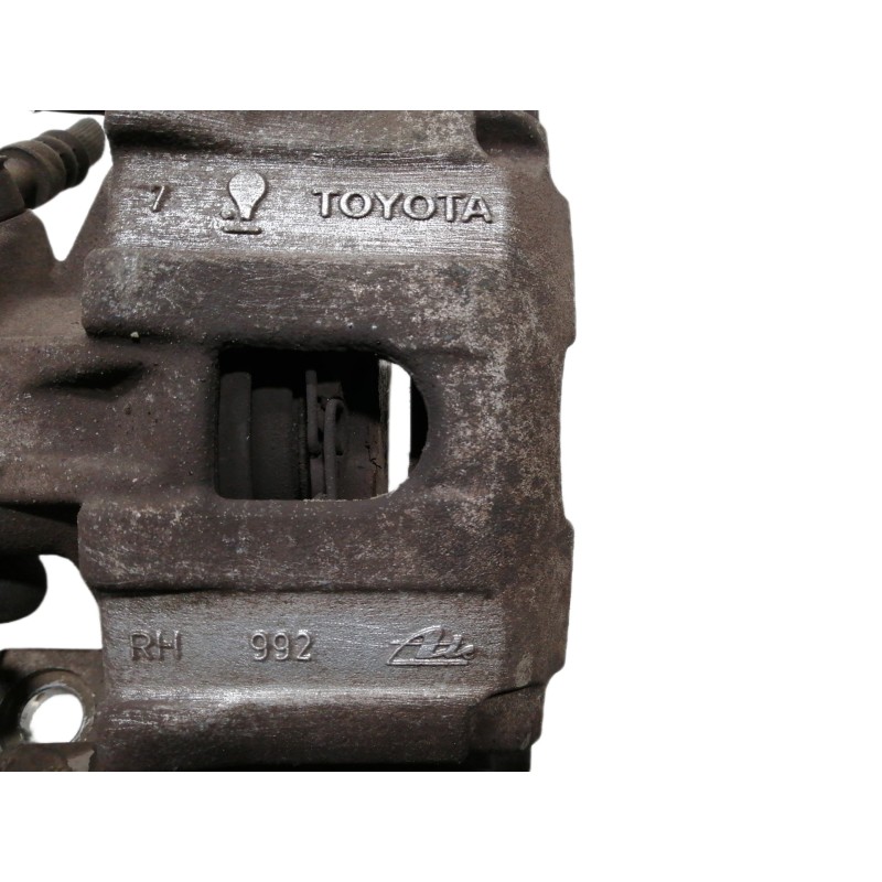 Recambio de pinza freno trasera derecha para toyota yaris active referencia OEM IAM 2775Z1C RH992 478300D020