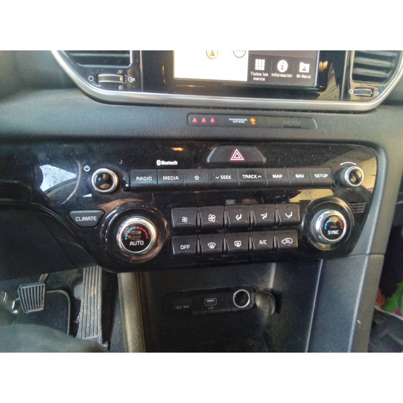 Recambio de mando calefaccion / aire acondicionado para kia sportage business 2wd referencia OEM IAM 97250F1CB0FHV 97250F1XXX / 