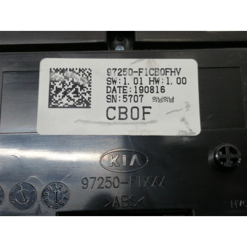 Recambio de mando calefaccion / aire acondicionado para kia sportage business 2wd referencia OEM IAM 97250F1CB0FHV 97250F1XXX / 