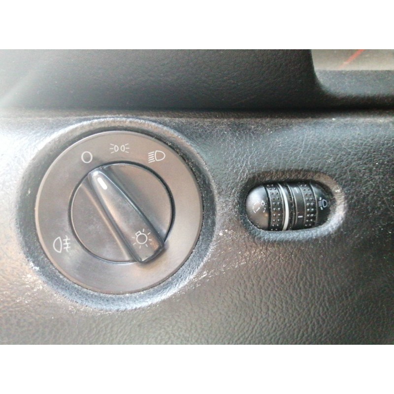 Recambio de mando luces para volkswagen passat variant (3b5) 1.9 tdi referencia OEM IAM   