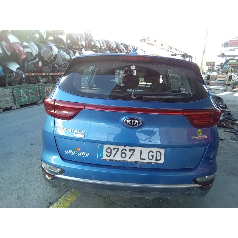 Recambio de porton trasero para kia sportage business 2wd referencia OEM IAM CONCAMARATRASERA.  