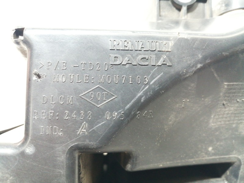 Recambio de caja reles / fusibles para dacia dokker express ambiance referencia OEM IAM 243809584R  