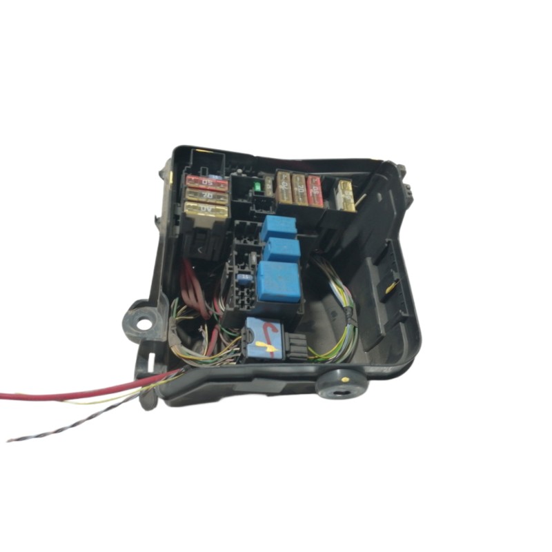 Recambio de caja reles / fusibles para dacia dokker express ambiance referencia OEM IAM 243809584R  