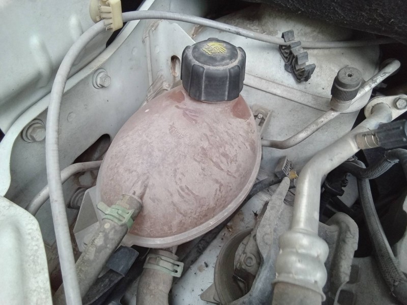 Recambio de deposito expansion para dacia dokker express ambiance referencia OEM IAM 217107259R  