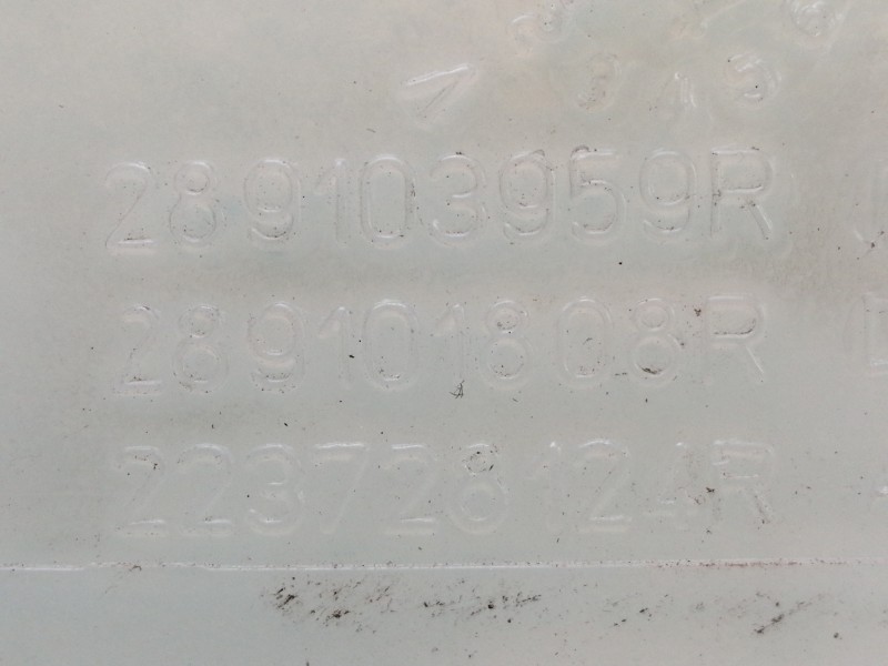 Recambio de deposito limpia para dacia dokker express ambiance referencia OEM IAM 289103959R 289101808R 223728124R