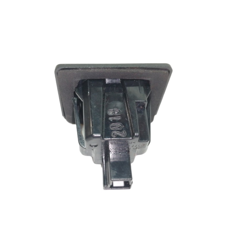 Recambio de piloto matricula para mercedes-benz clase gla (w156) gla 180 (156.942) referencia OEM IAM 177570  