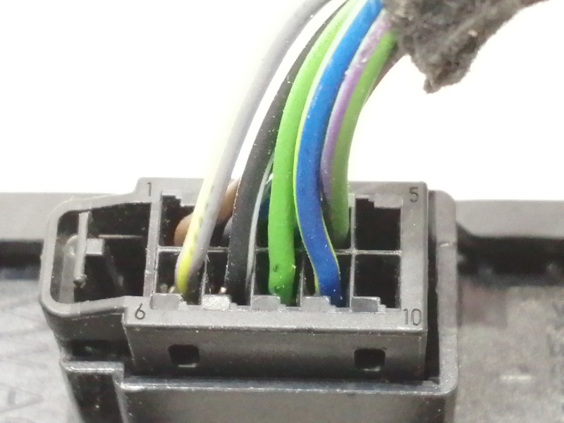 Recambio de moldura para seat arona style referencia OEM IAM 6F0863283A 6F0863283E 575959839A