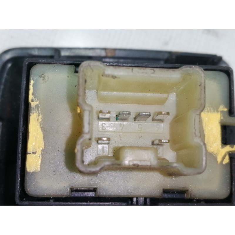 Recambio de mando elevalunas delantero derecho para dacia dokker express ambiance referencia OEM IAM   