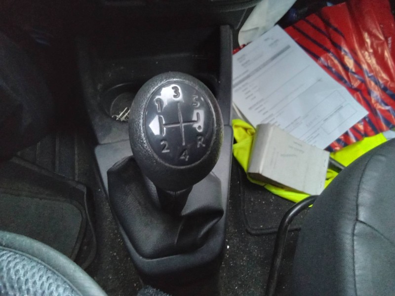 Recambio de pomo palanca cambio para dacia dokker express ambiance referencia OEM IAM   