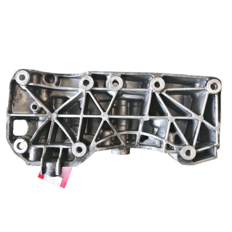 Recambio de soporte alternador para bmw serie 5 lim. (f10) 535d referencia OEM IAM 174786 116850686305 MULTI SOPORTE ALTERNADOR