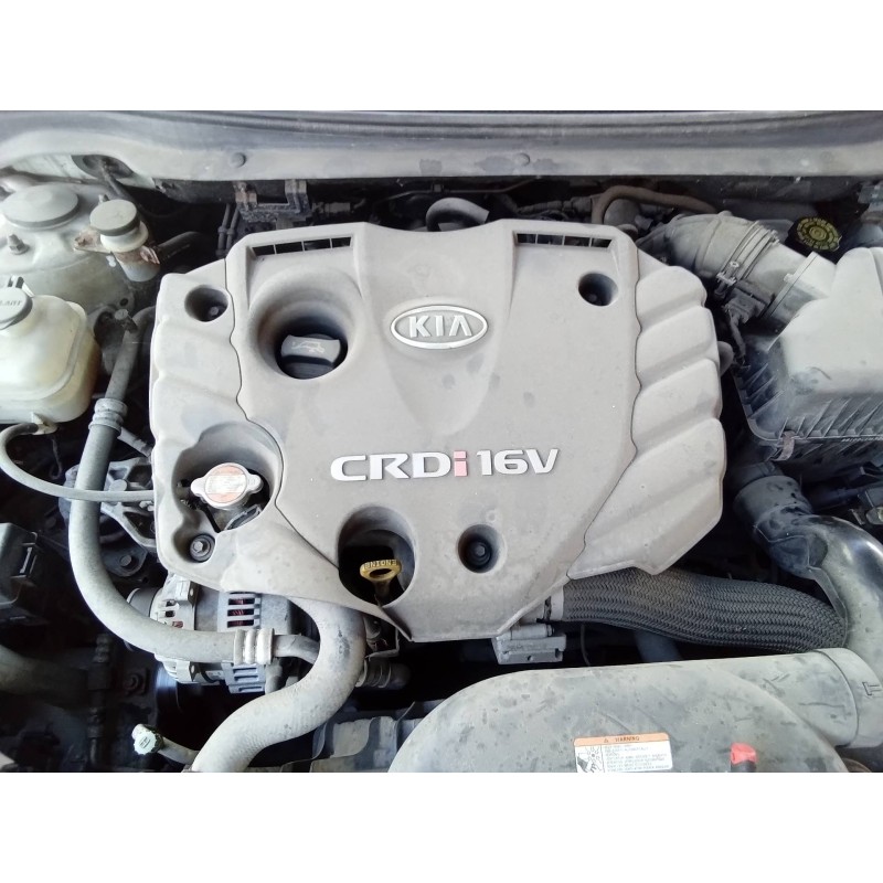 Recambio de tapa motor para kia pro_cee´d emotion referencia OEM IAM   