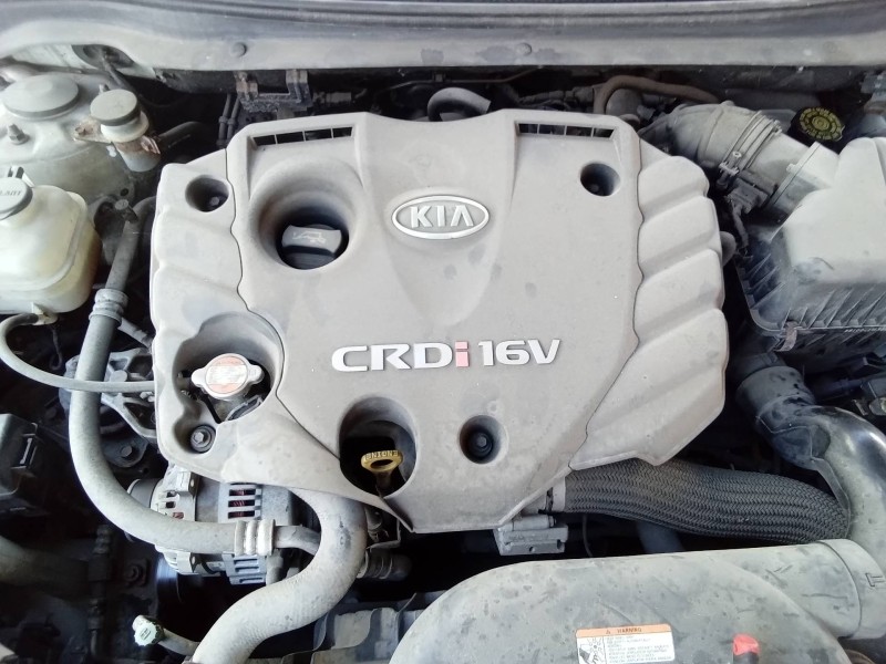 Recambio de tapa motor para kia pro_cee´d emotion referencia OEM IAM   