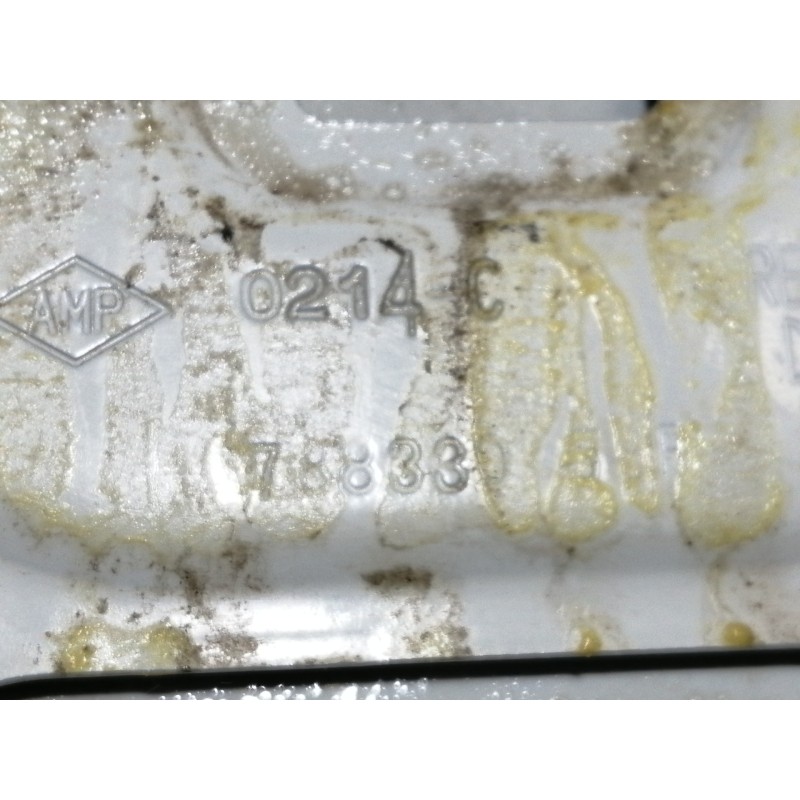 Recambio de tapa exterior combustible para dacia dokker express ambiance referencia OEM IAM 788330  