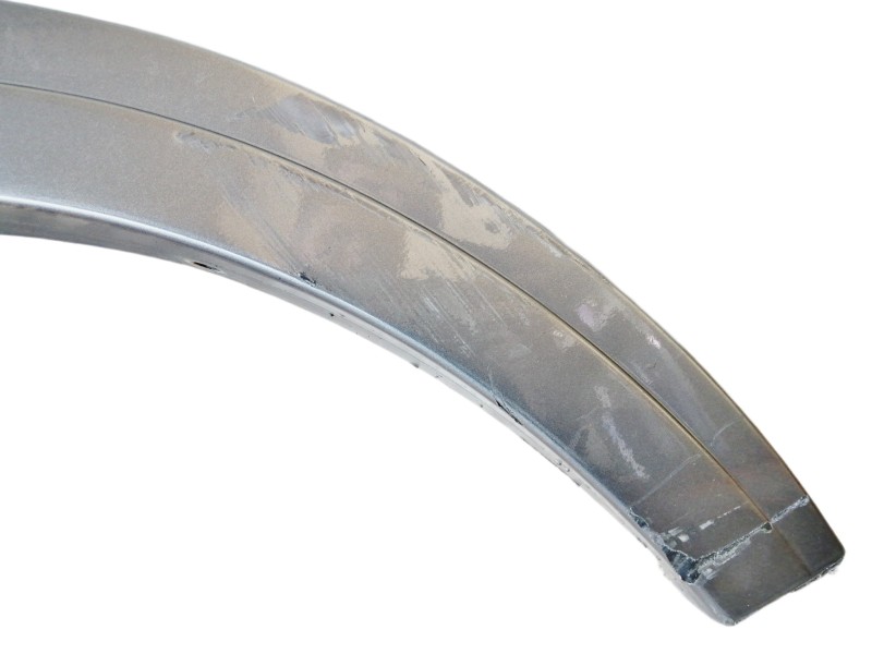 Recambio de aletin trasero derecho para ssangyong rexton 2.7 turbodiesel cat referencia OEM IAM   