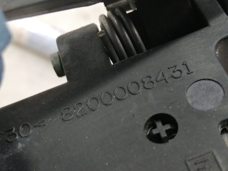 Recambio de cerradura puerta trasera derecha para renault laguna ii (bg0) authentique referencia OEM IAM 8200008431 8200008431 