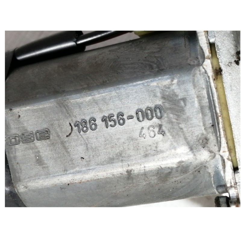 Recambio de elevalunas delantero izquierdo para volvo serie 940 berlina/familiar 2.3 classic berlina referencia OEM IAM 18615600