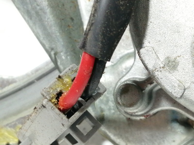 Recambio de elevalunas delantero izquierdo para volvo serie 940 berlina/familiar 2.3 classic berlina referencia OEM IAM 18615600