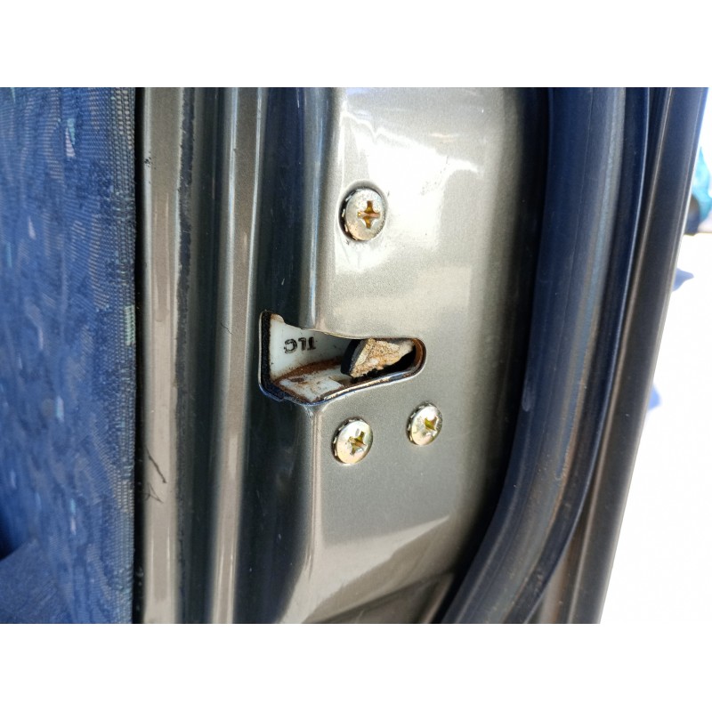 Recambio de cerradura puerta delantera derecha para mitsubishi galloper (hyundai) 2.5 td (3-ptas.) referencia OEM IAM   