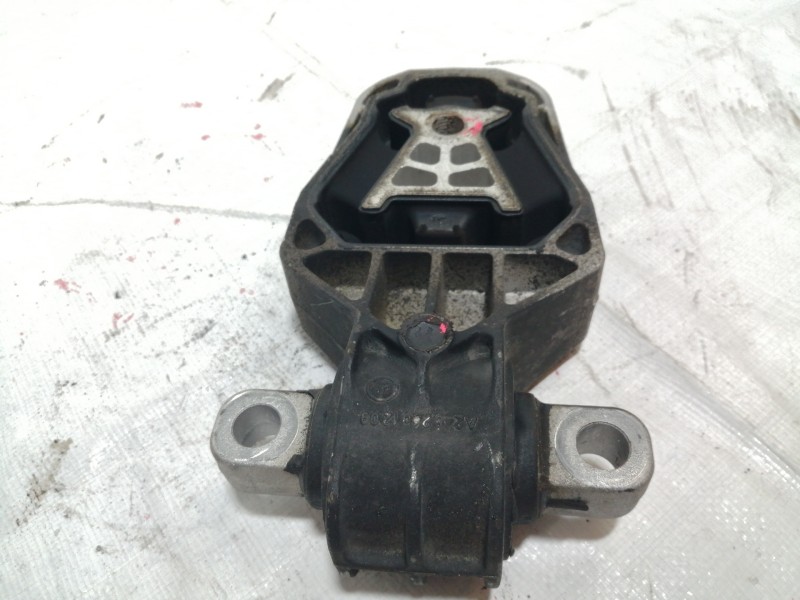 Recambio de soporte motor trasero para mercedes-benz clase gla (w156) gla 180 (156.942) referencia OEM IAM A2462401209  