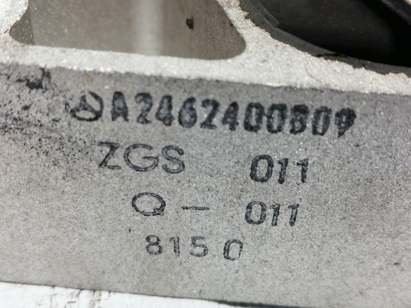 Recambio de soporte motor para mercedes-benz clase gla (w156) gla 180 (156.942) referencia OEM IAM A2462400009 ZGS011 