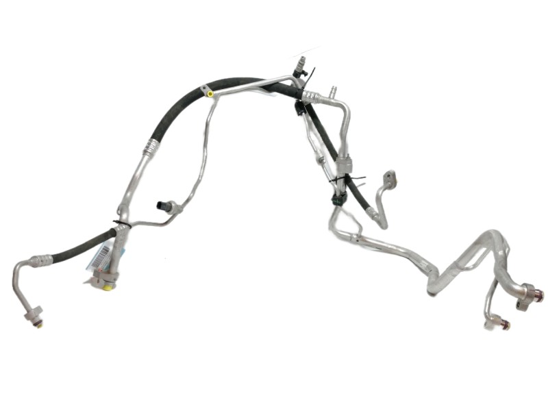 Recambio de tubos aire acondicionado para mercedes-benz clase gla (w156) gla 180 (156.942) referencia OEM IAM A2468302615 CZ4462