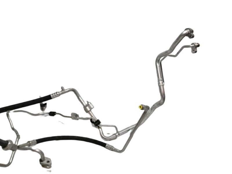 Recambio de tubos aire acondicionado para mercedes-benz clase gla (w156) gla 180 (156.942) referencia OEM IAM A2468302615 CZ4462