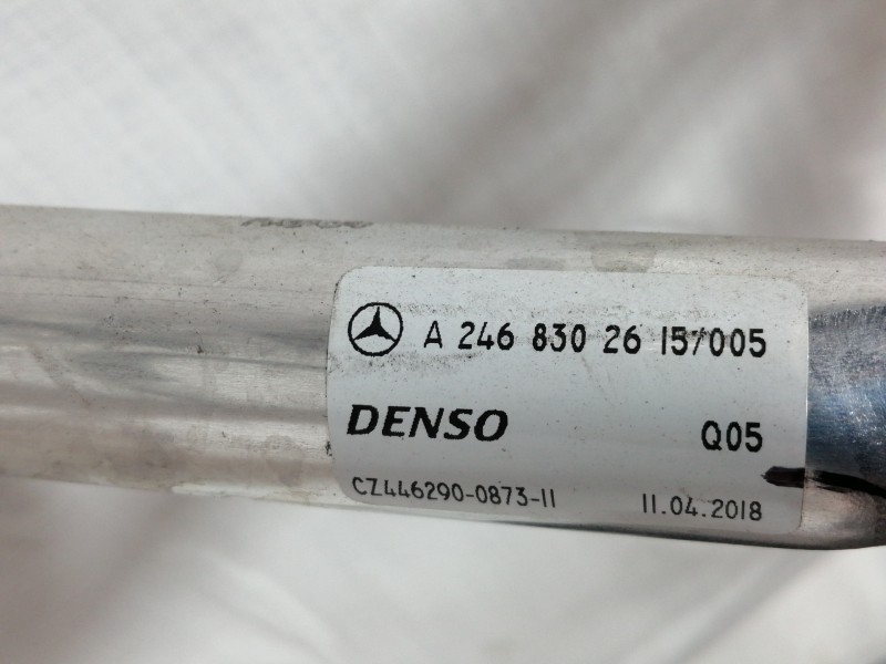 Recambio de tubos aire acondicionado para mercedes-benz clase gla (w156) gla 180 (156.942) referencia OEM IAM A2468302615 CZ4462