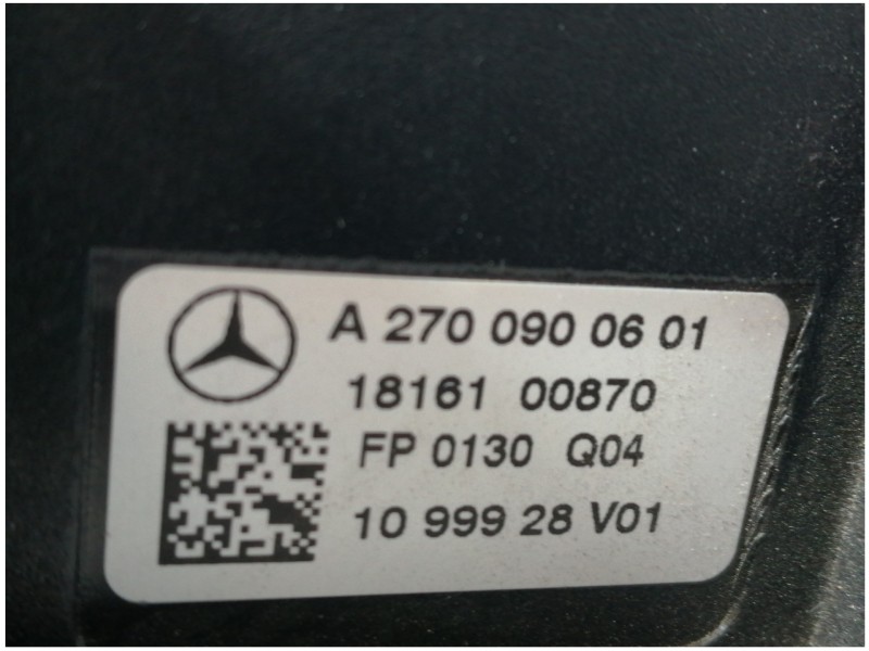Recambio de filtro aire para mercedes-benz clase gla (w156) gla 180 (156.942) referencia OEM IAM A2700900601 1099928V01 FP0130Q0