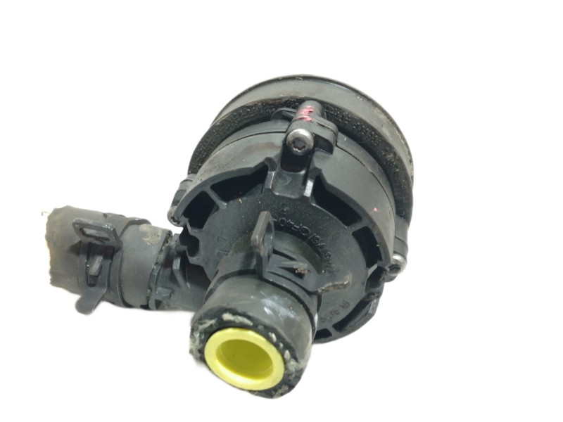 Recambio de bomba agua para mercedes-benz clase gla (w156) gla 180 (156.942) referencia OEM IAM A0005000686 0392023206 AUXILIAR 