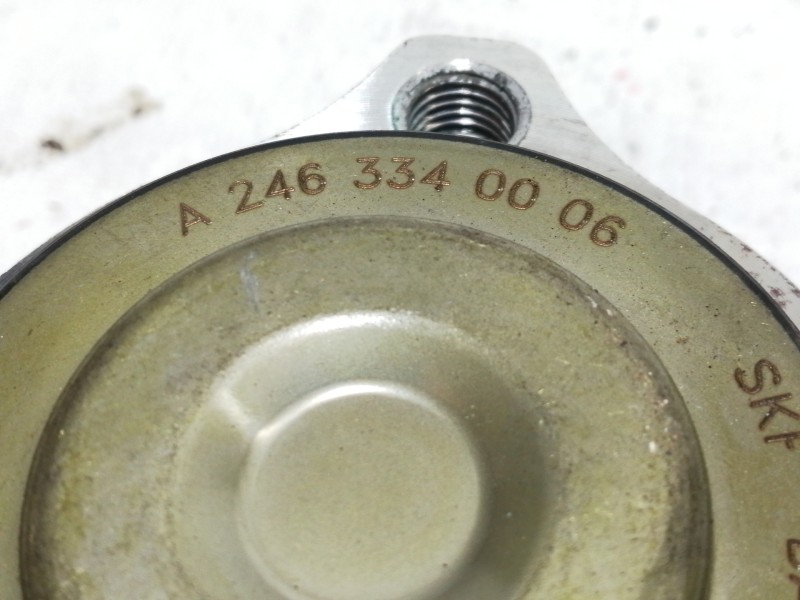 Recambio de buje para mercedes-benz clase gla (w156) gla 180 (156.942) referencia OEM IAM A2463340006  TRASERO DERECHO