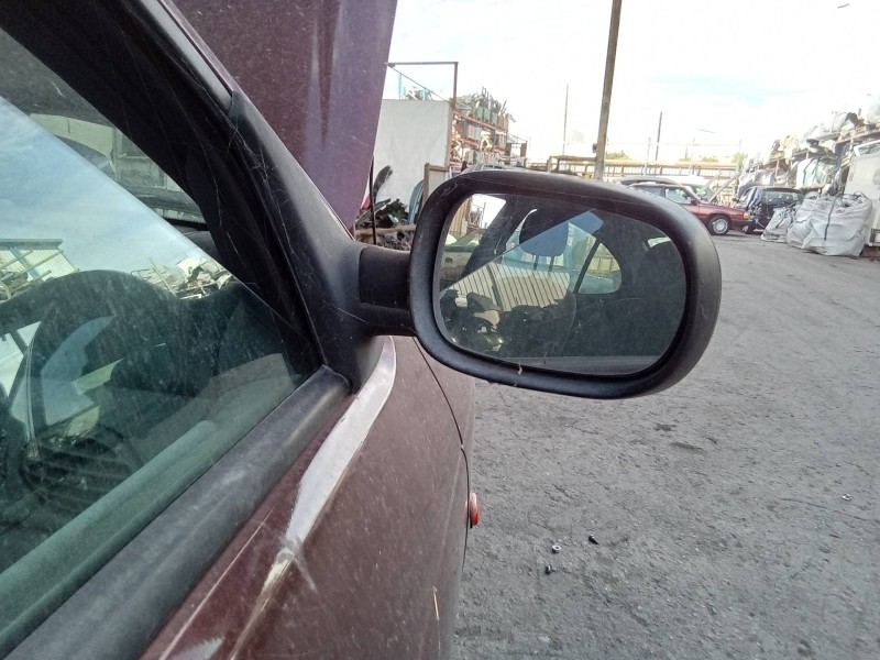 Recambio de retrovisor derecho para renault megane i classic (la0) 1.9 dti alize referencia OEM IAM   