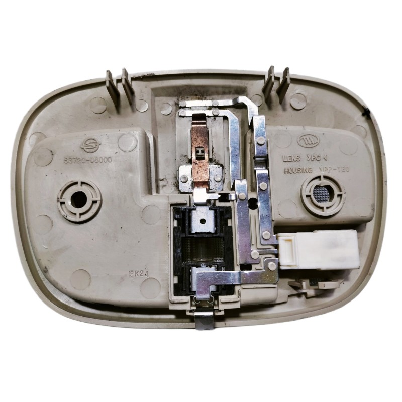 Recambio de luz interior para ssangyong rexton 2.7 turbodiesel cat referencia OEM IAM 8372008000  