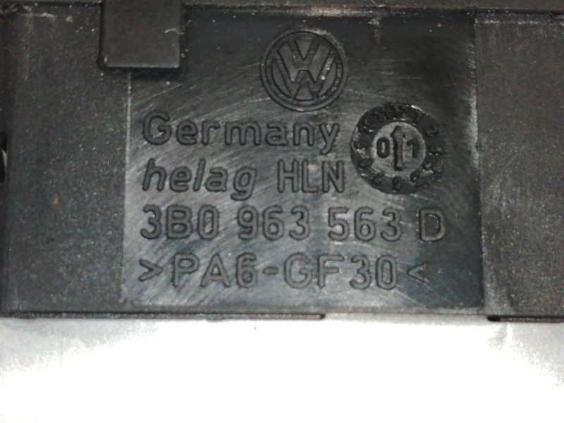 Recambio de interruptor para volkswagen passat berlina (3b3) 1.9 tdi referencia OEM IAM 3B0963563D  