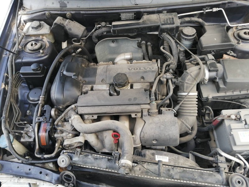 Recambio de motor completo para volvo v40 familiar 1.8 16v referencia OEM IAM B4184S2 OK 