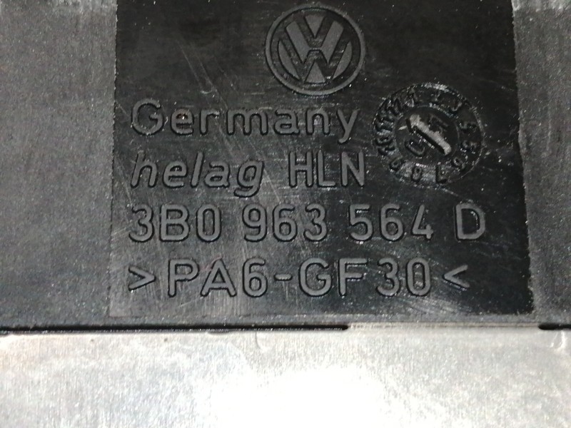 Recambio de interruptor para volkswagen passat berlina (3b3) 1.9 tdi referencia OEM IAM 3B0963564D  