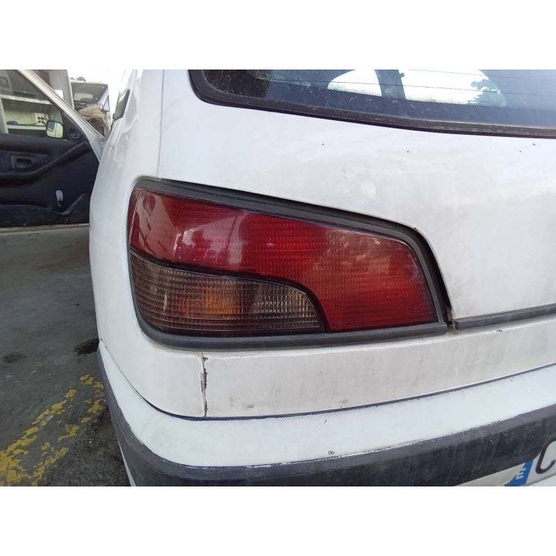 Recambio de piloto trasero izquierdo para peugeot 306 berlina 3/5 puertas (s1) 1.9 diesel referencia OEM IAM   